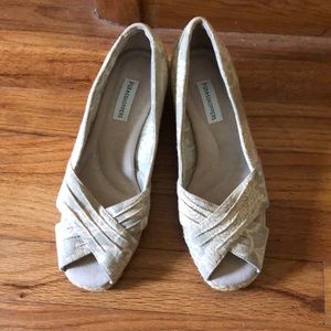 Neutral wedge shoes